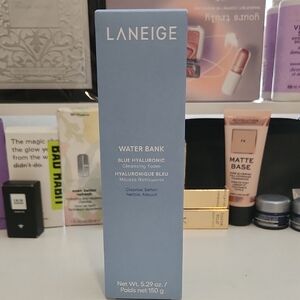 LANEIGE Blue Hyaluronic Cleansing Foam